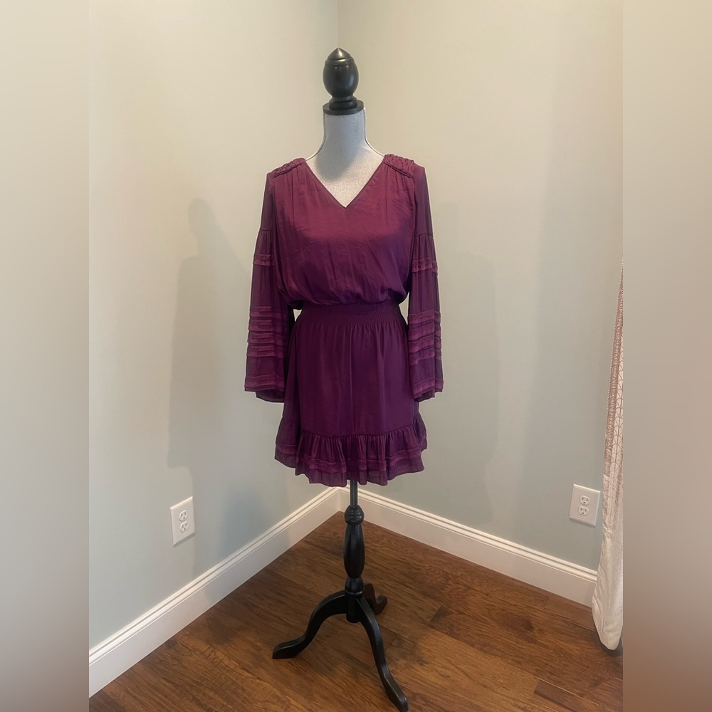 White House Black Market - Size 00 - Plum dress